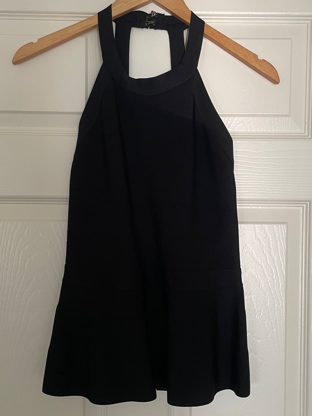 🖤 Bebe Black Flared Halter Top 🖤